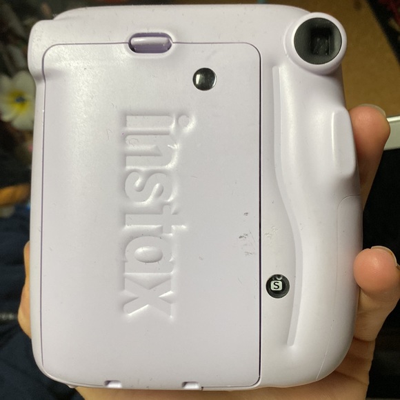 Lavender INSTAX Polaroid camera - Picture 2 of 2